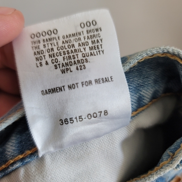 Levi's 511 Light Wash Distressed Denim Cut-Off Jean Shorts - Picture 11 of 11